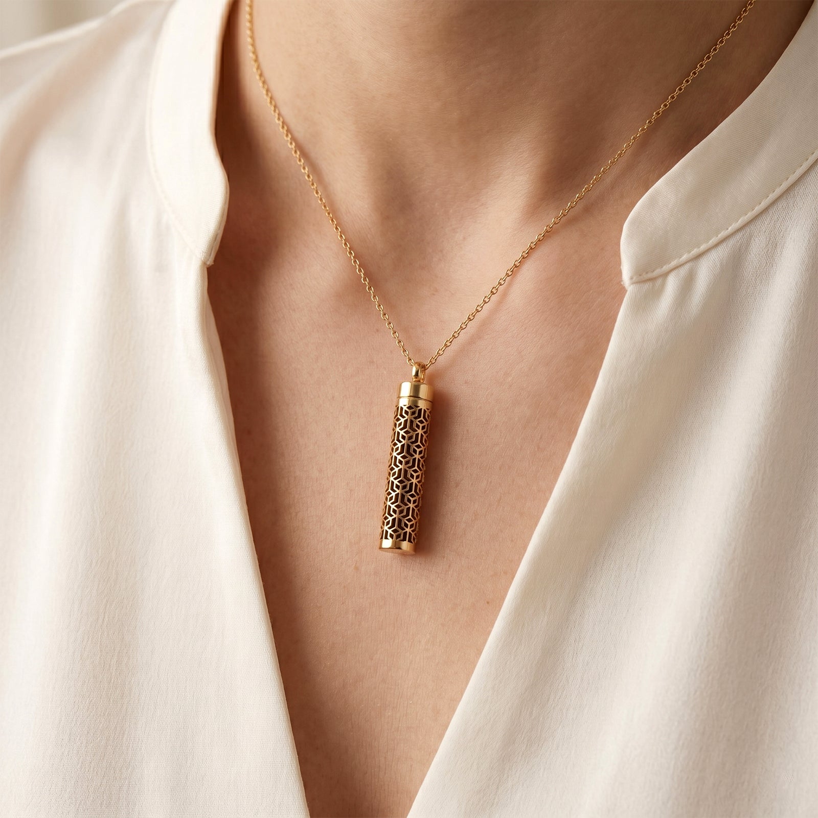 18k Gold Aromatherapy Pendant Necklace | Cylinder Filigree Locket for Essential Oils
