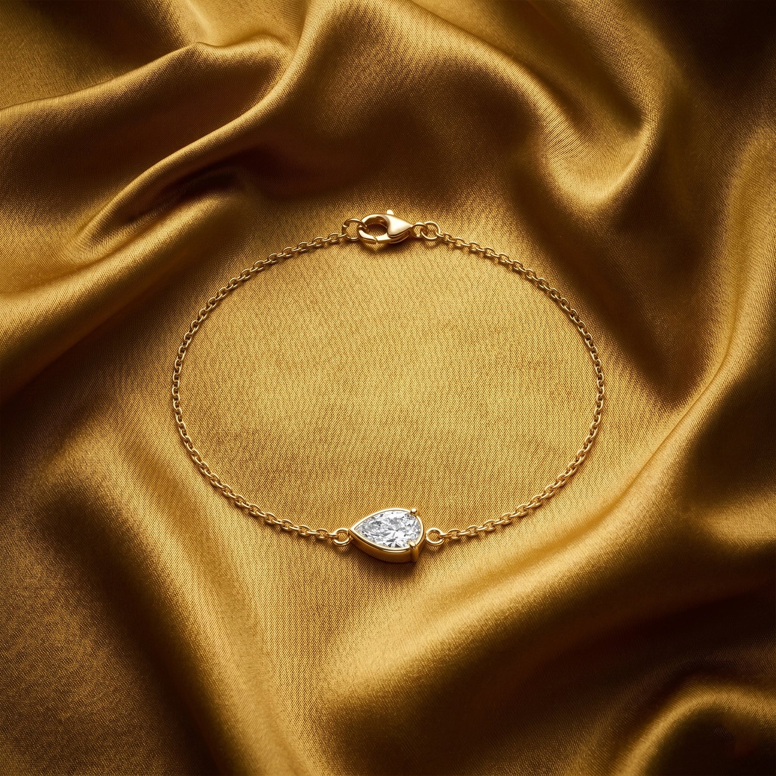 18k Gold Pear Cut Diamond Bezel Chain Bracelet | Minimalist Layering Bracelet