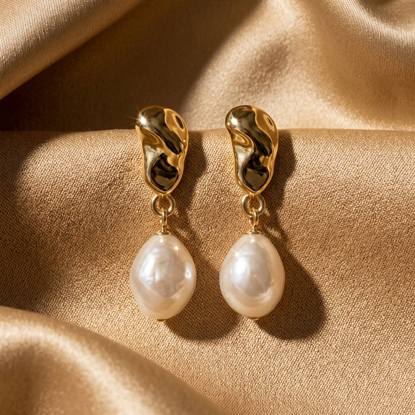 Lustrous Baroque Pearl & Organic 18K Gold Drop Earrings