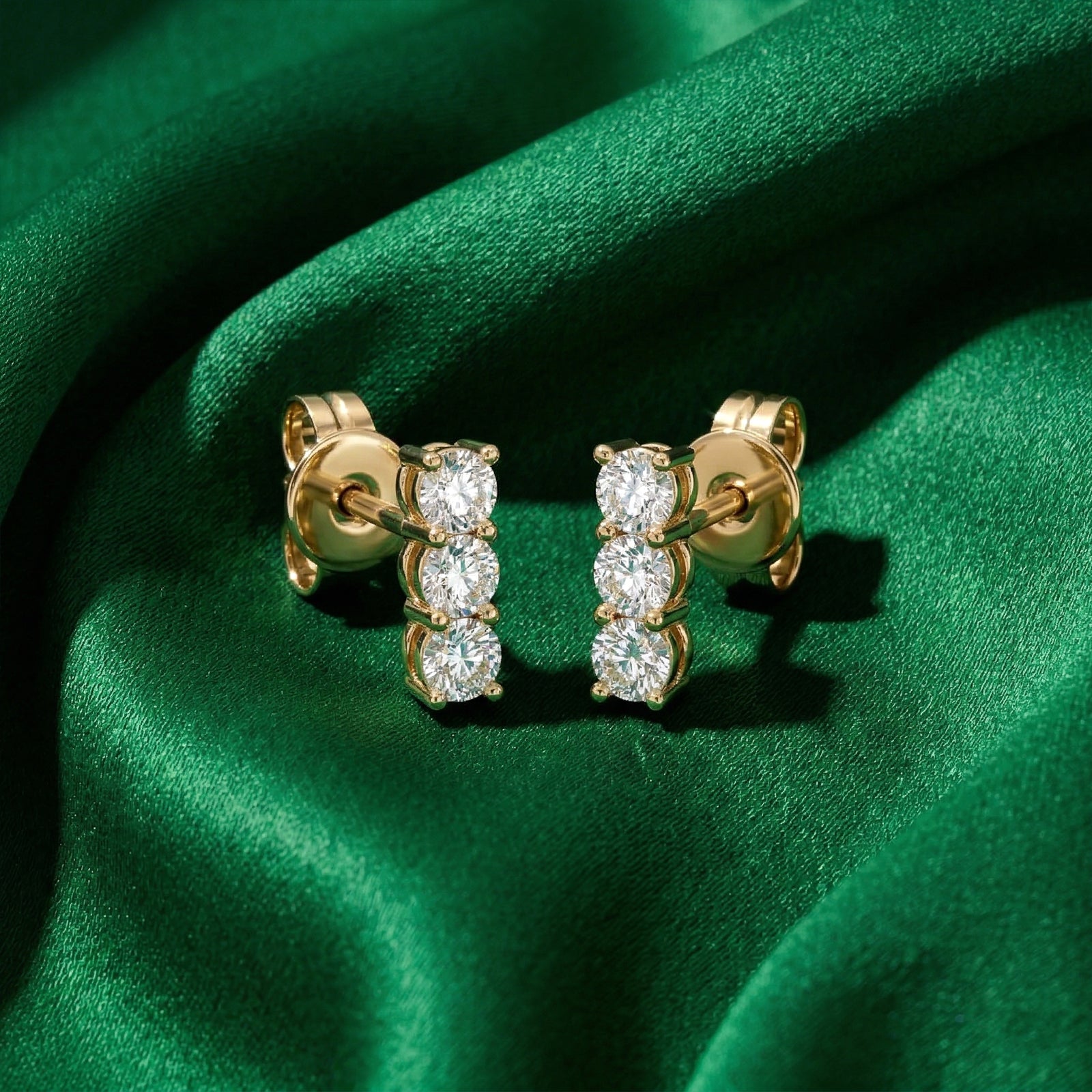 18k Gold Triple Diamond Bar Stud Earrings | Round Diamonds
