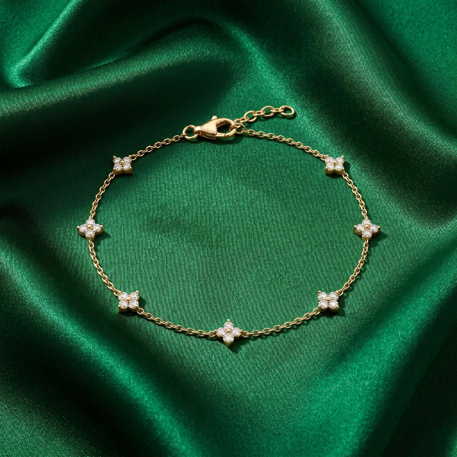 18k Gold Diamond Flower Station Bracelet | 7-Station Floral Clover Chain