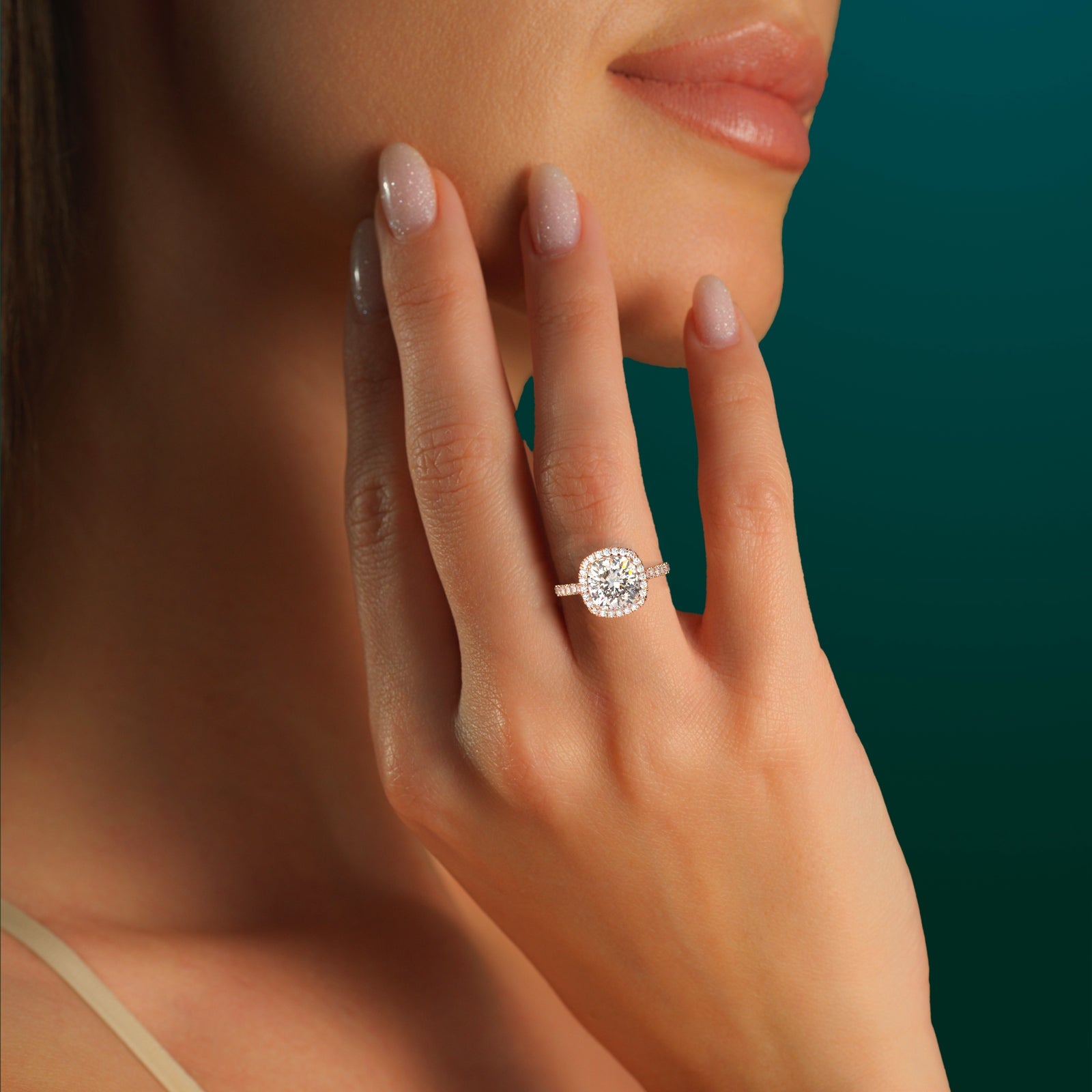 18k Gold Cushion Cut Halo Diamond Engagement Ring | Pave Set Band