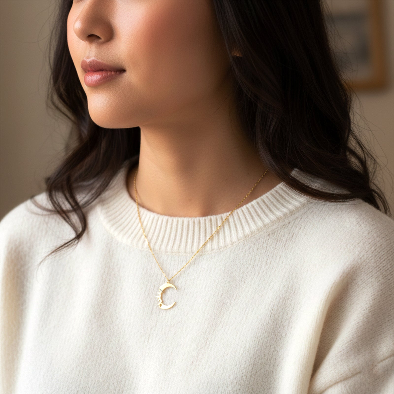 18k Gold Personalized Arabic Calligraphy Moon Necklace | Diamond Crescent Pendant