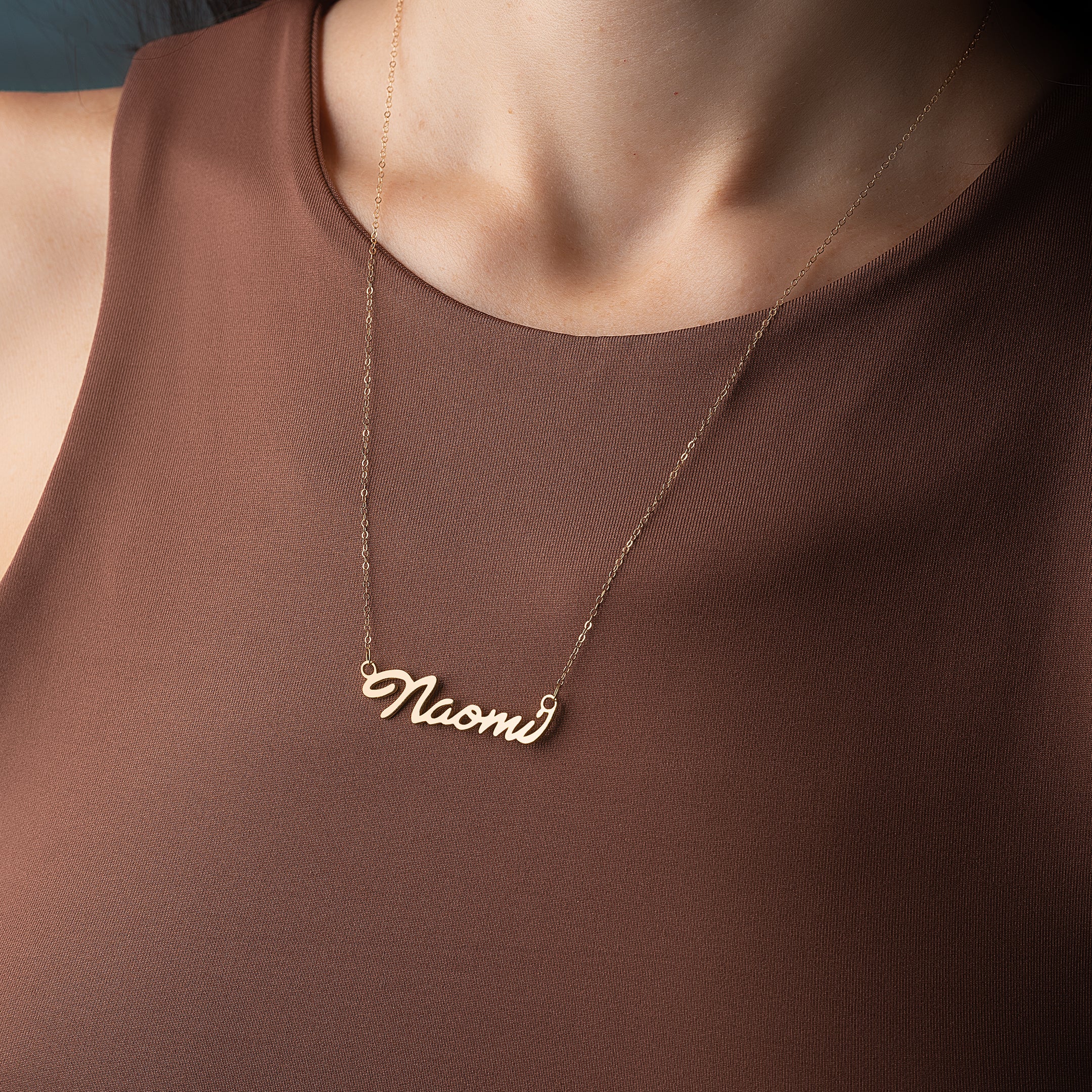 Cursive Font Custom Name Necklace – 18K Gold
