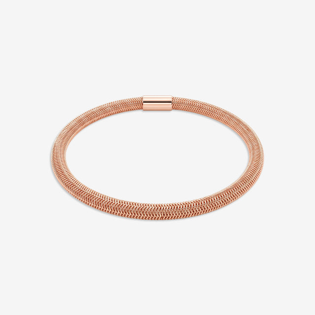 GoldFlex 18k Gold Mesh Stretch Bracelet | Flexible Everyday Luxury