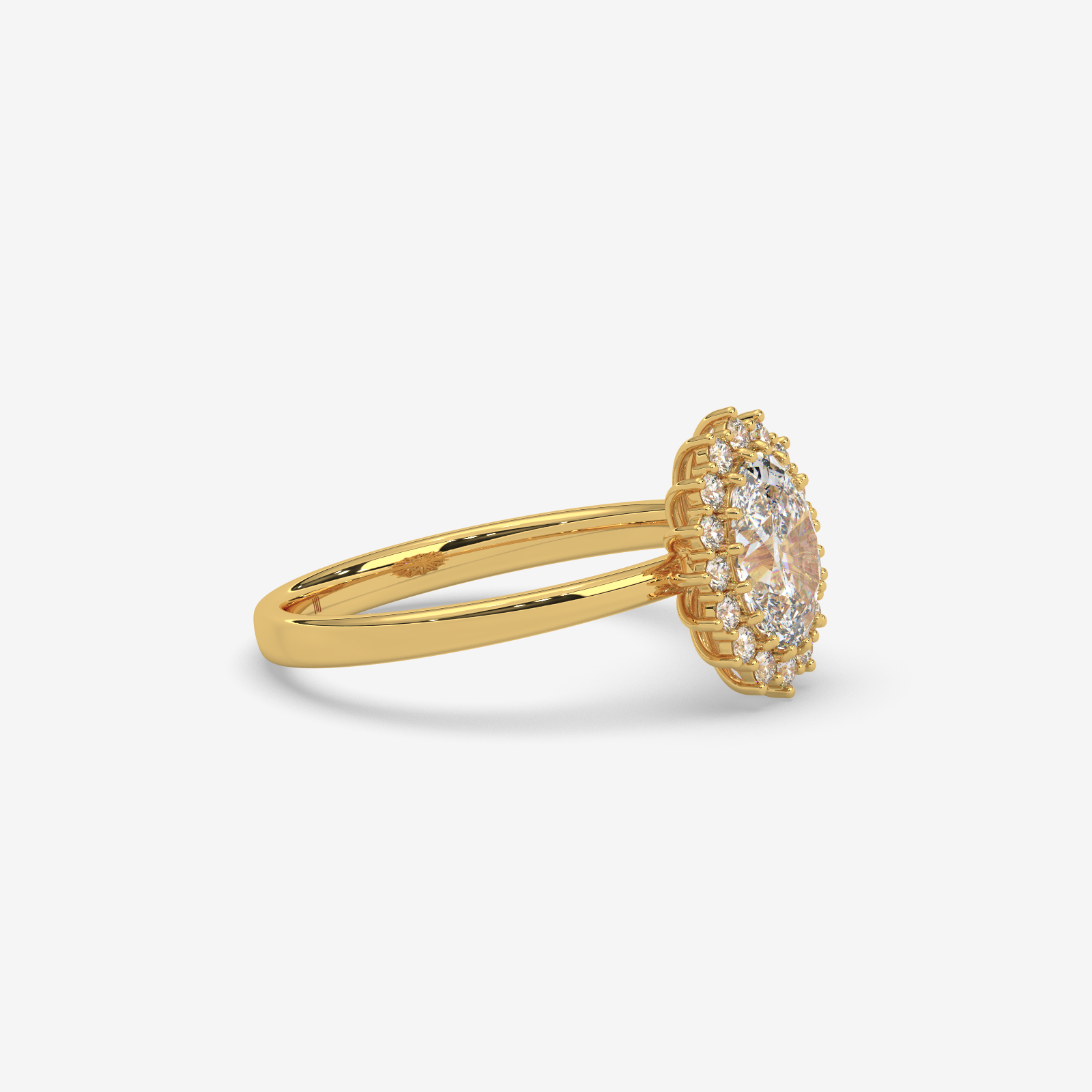 18K Gold Oval Halo Diamond Engagement Ring | Classic Floral Sunburst Design